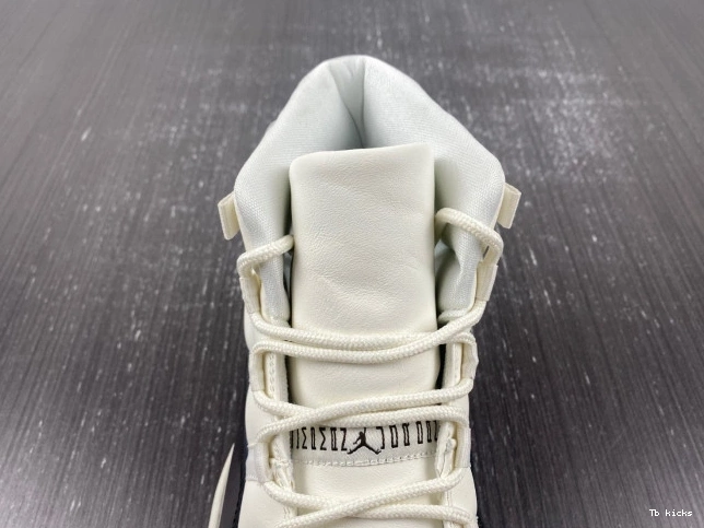 Reps TBK AR0715-101 Neapolitan WMNS Jordan Air 11 0816
